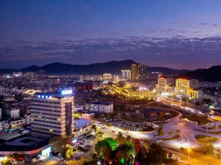 Лунъянь: Lavande Hotel Changting (Tingzhou Ancient City Branch)