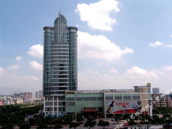 Лунъянь: Rosun International Hotel