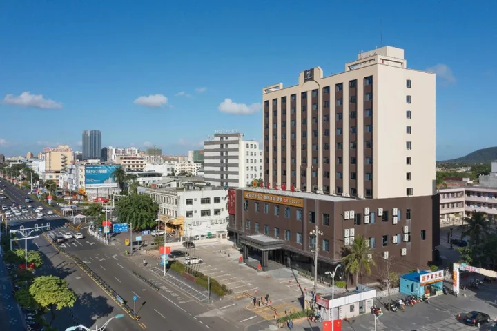 Ваньнин: Wanning Hotel