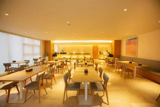 Чжэнчжоу: Ji Hotel (Zhengzhou East Railway Station)