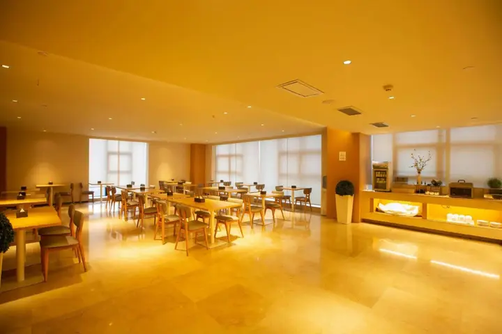 Чжэнчжоу: Ji Hotel (Zhengzhou East Railway Station)