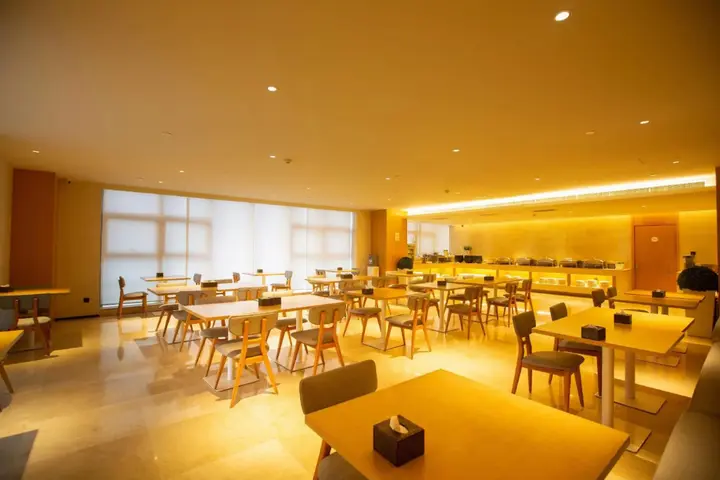 Чжэнчжоу: Ji Hotel (Zhengzhou East Railway Station)