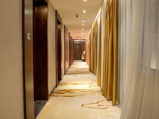 Хойчжоу: Floral Hotel·Huizhou Yanqi hotel