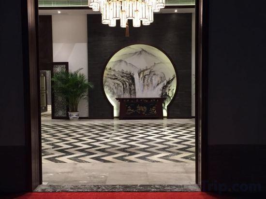 Хойчжоу: Floral Hotel·Huizhou Yanqi hotel