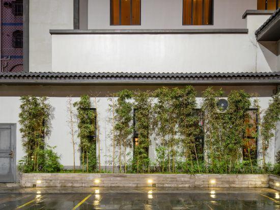 Хойчжоу: Floral Hotel·Huizhou Yanqi hotel