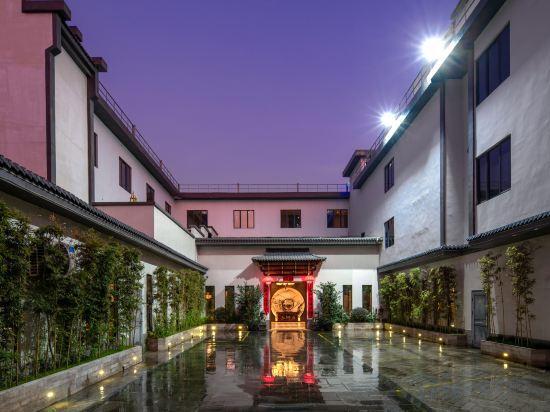 Хойчжоу: Floral Hotel·Huizhou Yanqi hotel