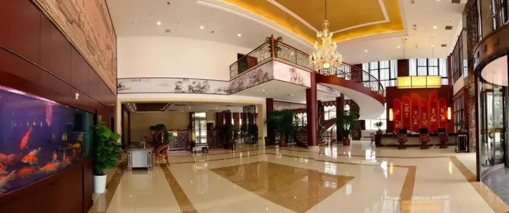 Цзинин: Shengyuan Dongfang Culture Hotel