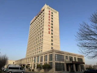 Цзинин: Shengyuan Dongfang Culture Hotel