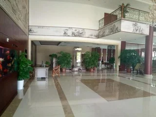 Цзинин: Shengyuan Dongfang Culture Hotel