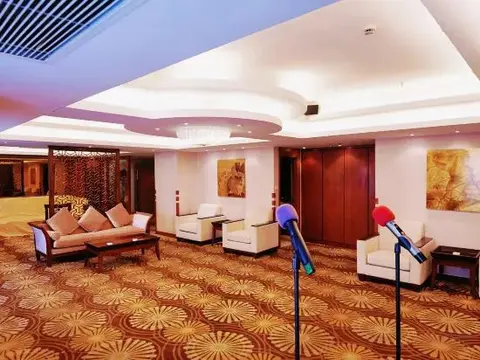 Хуаншань: Chengmao Intoxication Hot Spring Hotel