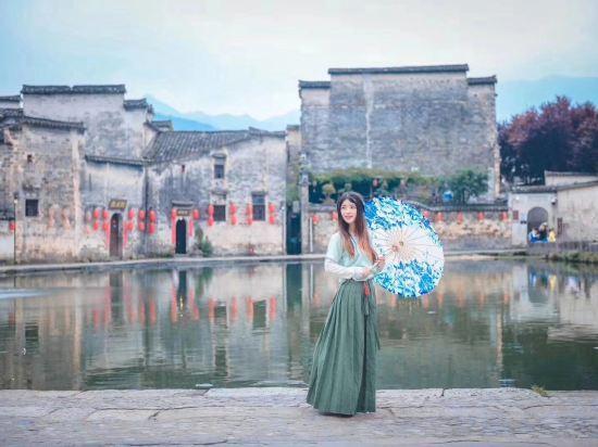 Хуаншань: Hongcun Yuetang Renjia Inn