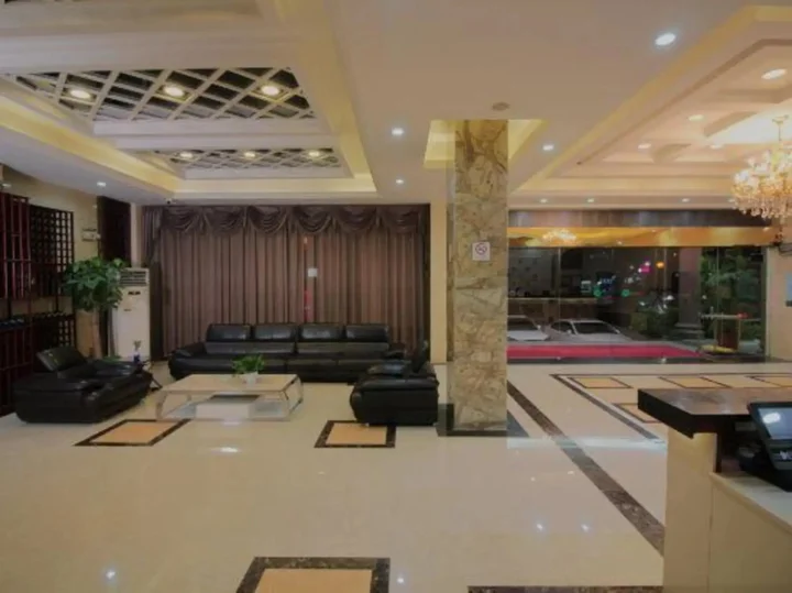 Хойчжоу: Huizhou new Rongcheng Business Hotel