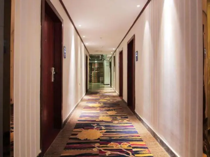 Хойчжоу: Huizhou new Rongcheng Business Hotel