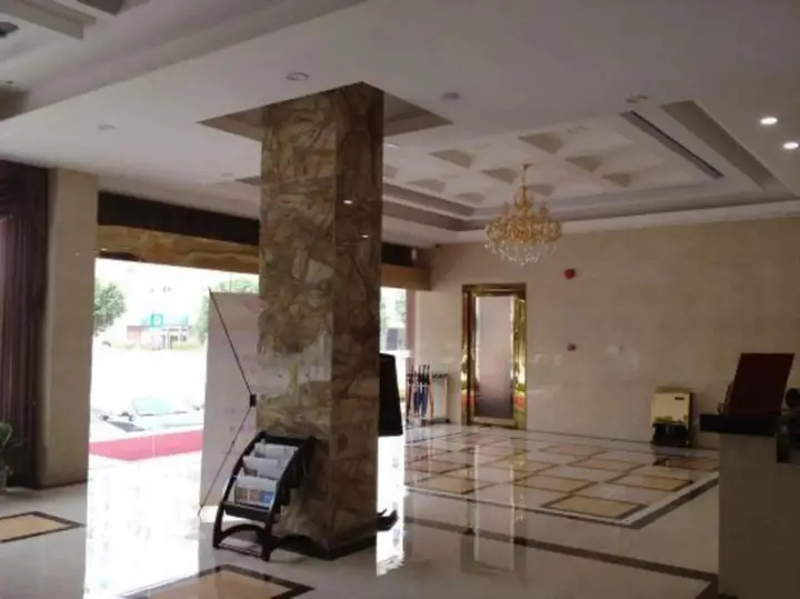 Хойчжоу: Huizhou new Rongcheng Business Hotel