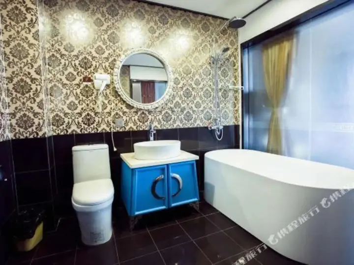 Даньдун: Dandong Yihai Business Hotel
