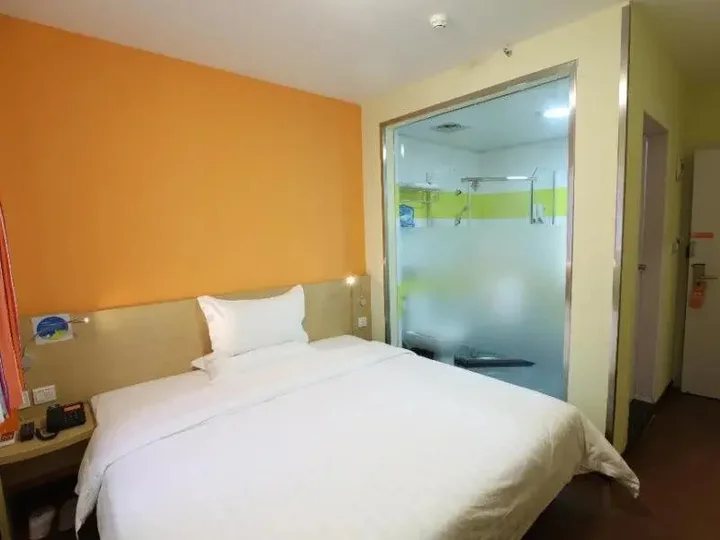 Лянфан: 7 Days Inn (Sanhe Yanjiao Walmart)