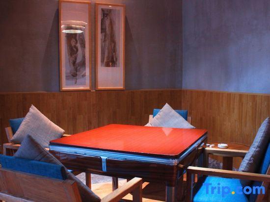 Tongling: Zixuan Holiday Hotel