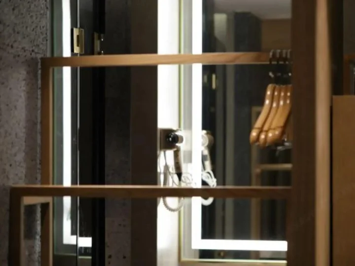 Дунъян: Aegean Hotel (Dongyang First Department Store)