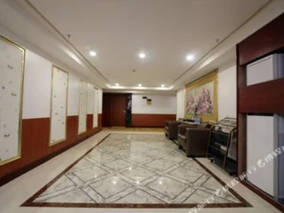 Фошань: Yuanquan Business Hotel (Foshan Railway Station)
