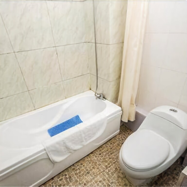 Циньхуандао: James Joyce Coffetel Hotel (Qinhuangdao Development Zone Yanshan University)