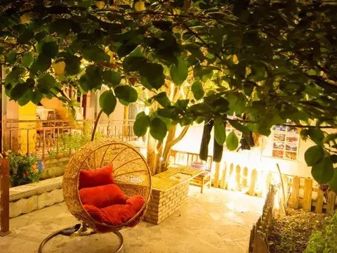 Шангри-Ла: Yuanfang Family Courtyard Inn
