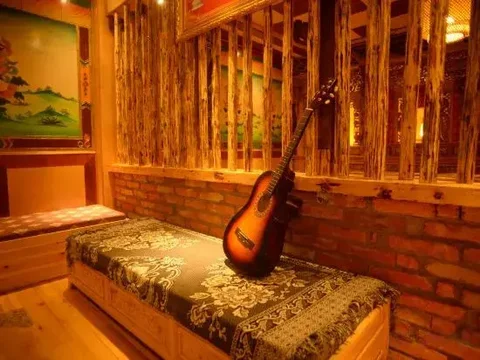 Шангри-Ла: Yuanfang Family Courtyard Inn