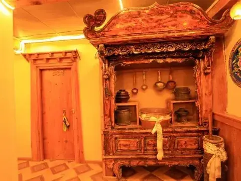 Шангри-Ла: Yuanfang Family Courtyard Inn