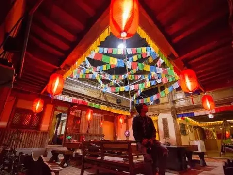 Шангри-Ла: Yuanfang Family Courtyard Inn