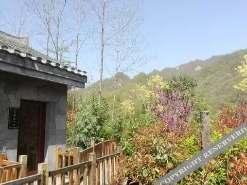 Лоян: Yihe Funiu Shanju Hot Spring Hotel