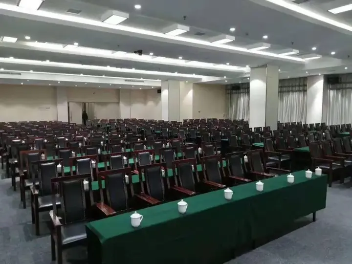 Сянтань: Lavande Hotel (Xiangtan Xiangxiang Hotel)