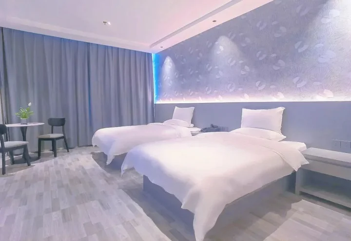 Ухань: Provence Garden Hotel (Wuhan Xinzhou Moore City)