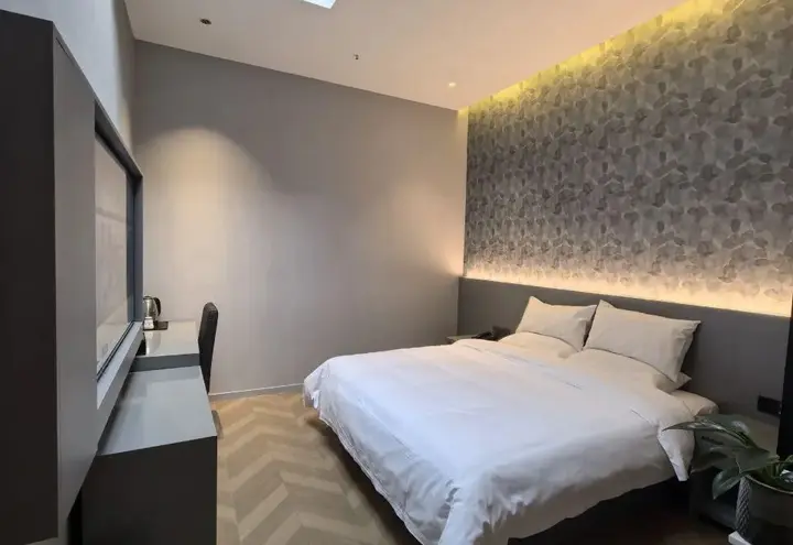 Ухань: Provence Garden Hotel (Wuhan Xinzhou Moore City)