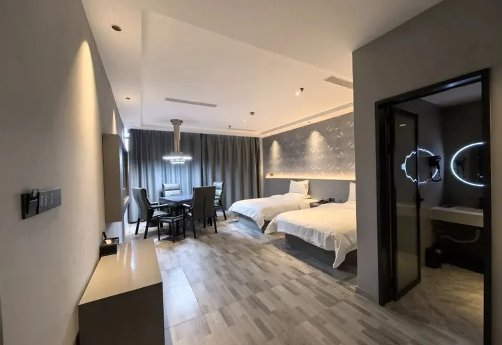 Ухань: Provence Garden Hotel (Wuhan Xinzhou Moore City)