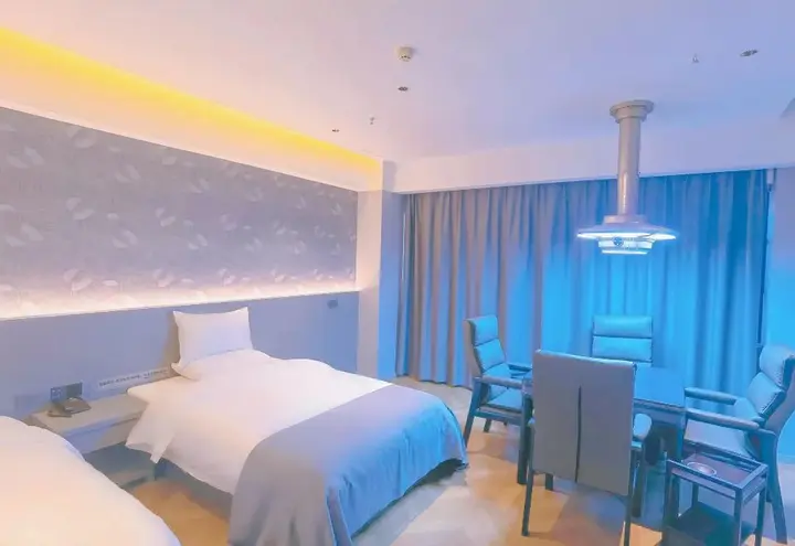 Ухань: Provence Garden Hotel (Wuhan Xinzhou Moore City)