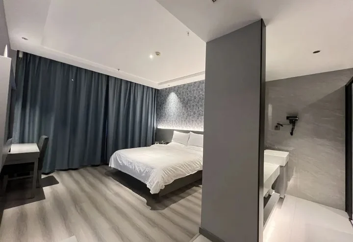 Ухань: Provence Garden Hotel (Wuhan Xinzhou Moore City)