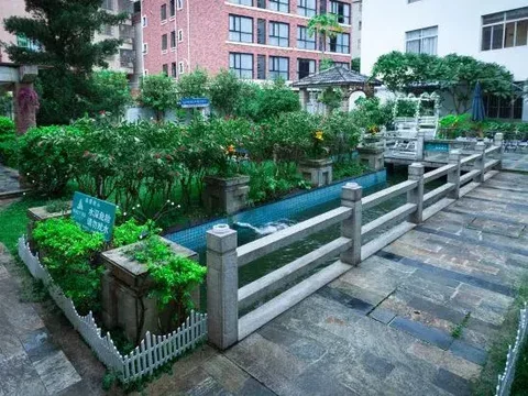 Чжаоцин: Dinghushan Hotel