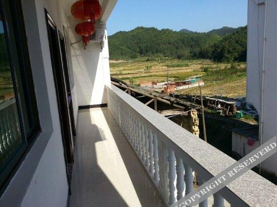 Шанграо: Wuyuan Xinyi Farmstay