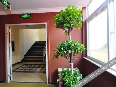 Юйси: Pengcheng Hotel