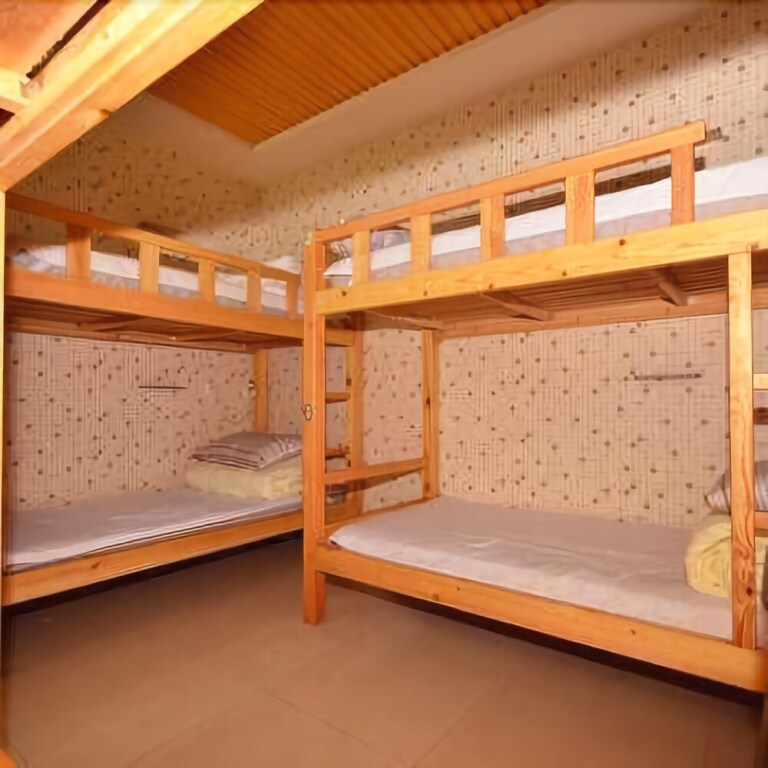 Ухань: Wuhan East Lake Impression Youth Hostel