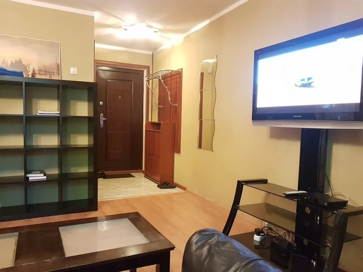 Москва: Bright Colors na Akademicheskoy Standard Apartment