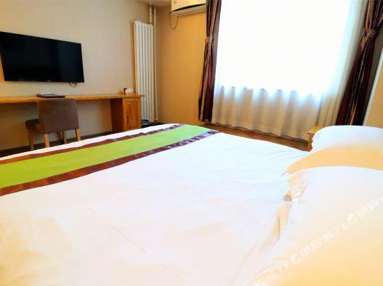 Харбин: Beibei Holiday Hotel (Harbin Central Street store)