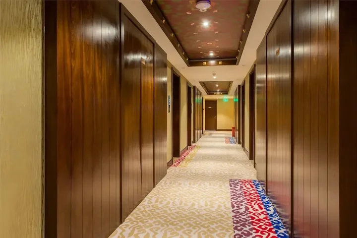 Чунцин: St.Potala Hotel
