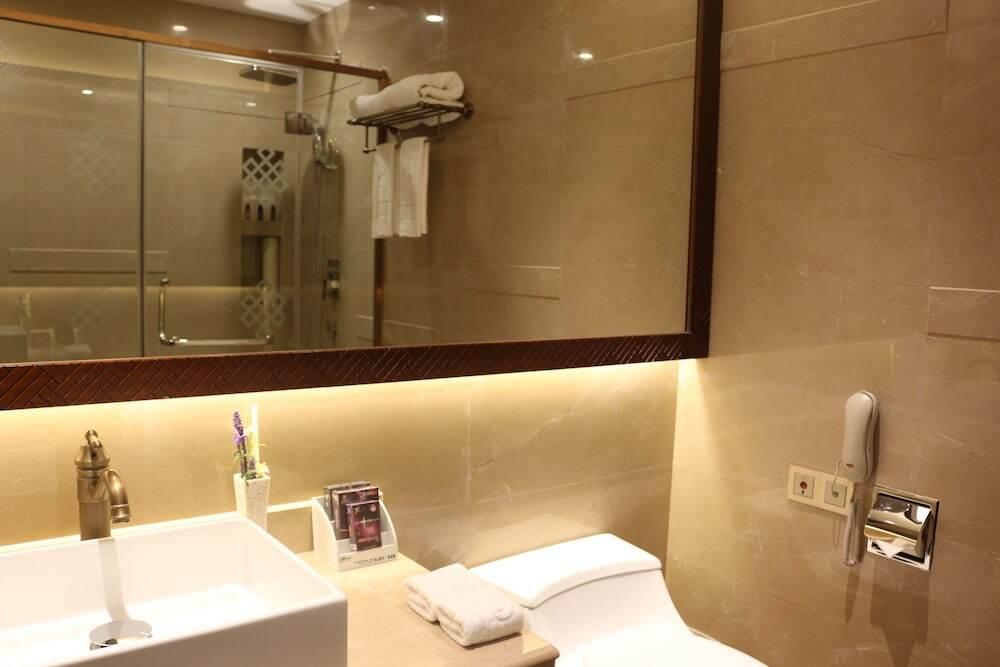 Чунцин: St.Potala Hotel