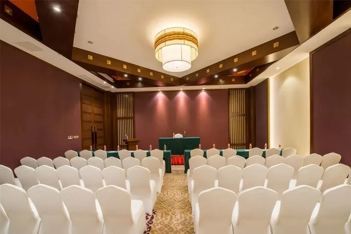 Чунцин: St.Potala Hotel
