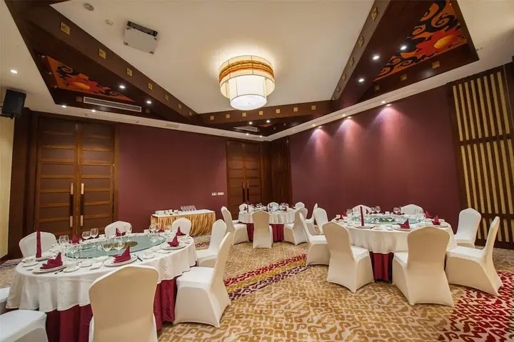 Чунцин: St.Potala Hotel