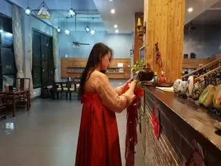 Шаогуань: Heyuange Inn Danxia Mountain