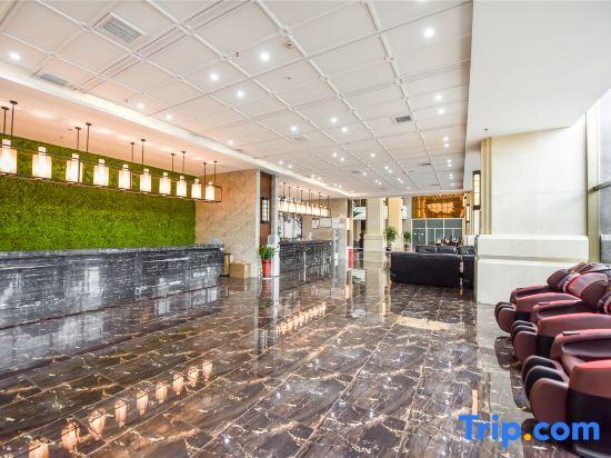 Ичан: Hongqiao International Hotel (Yichang Yanjiang Avenue Natural Tower)