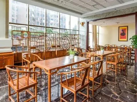 Ичан: Hongqiao International Hotel (Yichang Yanjiang Avenue Natural Tower)