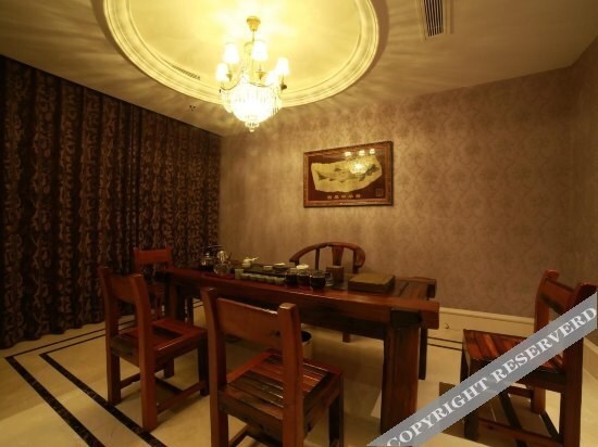 Инкоу: Huajun Hot Spring Holiday Hotel