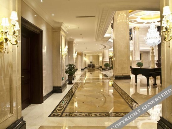 Инкоу: Huajun Hot Spring Holiday Hotel